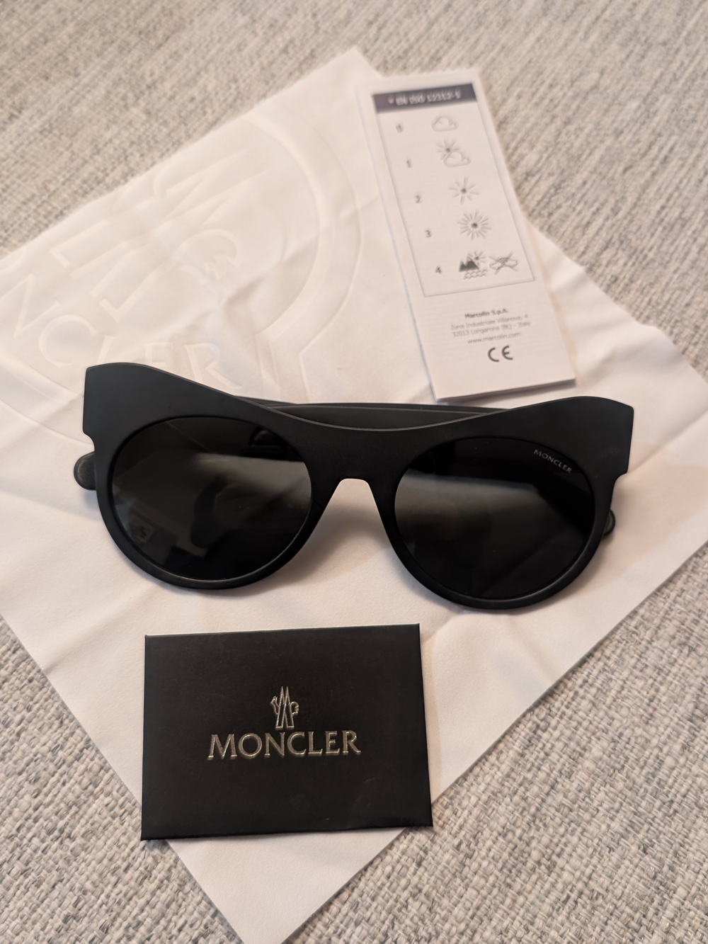 Moncler Black Cat-Eye Sunglasses
